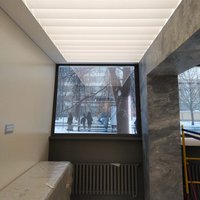Белый подвесной потолок для офиса в Москве