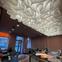 Бумажный потолок белого цвета. Тип потолка Wave® ceiling