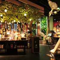 Бумажные декорации для магазина