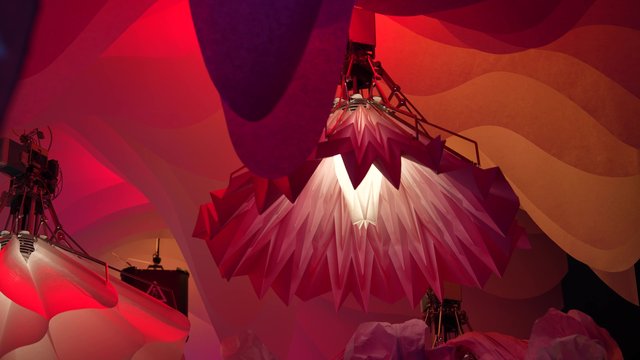 Кинетический светильник Цветок-оригами