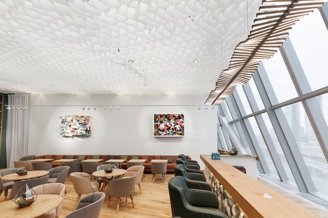 Сотовый потолок Honeycomb® в оформлении Lexus Dome, г. Москва