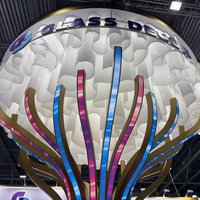 Дизайн стенда Glass Decor - идея выставочного бюро Interform Expo