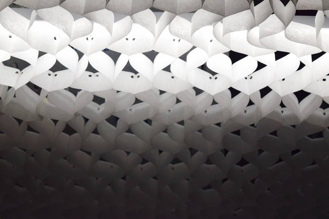 Фото ячейки сотового потолка Honeycomb® ceiling