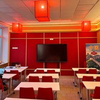 Красные фонарики из архитектурной бумаги