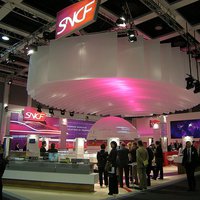 A beautiful ceiling for an exhibition stand 