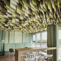 Зеленый подвесной потолок из архитектурной бумаги