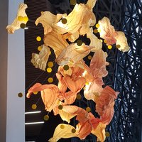 Огненная люстра для холла концертного зала «Сириус» в Сочи