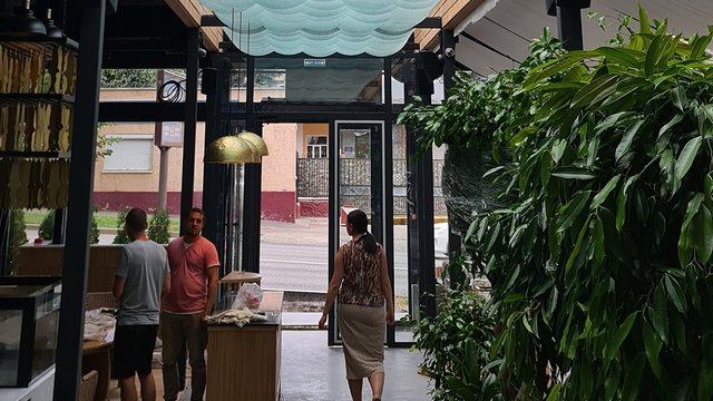 Декоративный потолок в ресторане Море-Море в г. Алма-Ата