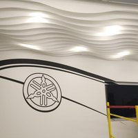 Оформление потолка в офисе Ямаха в Москве. Автор проекта ABD Architects