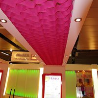 Потолок Honeycomb® розового цвета