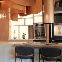 Потолочный декор кафе в СПб, проект студии Esthé design